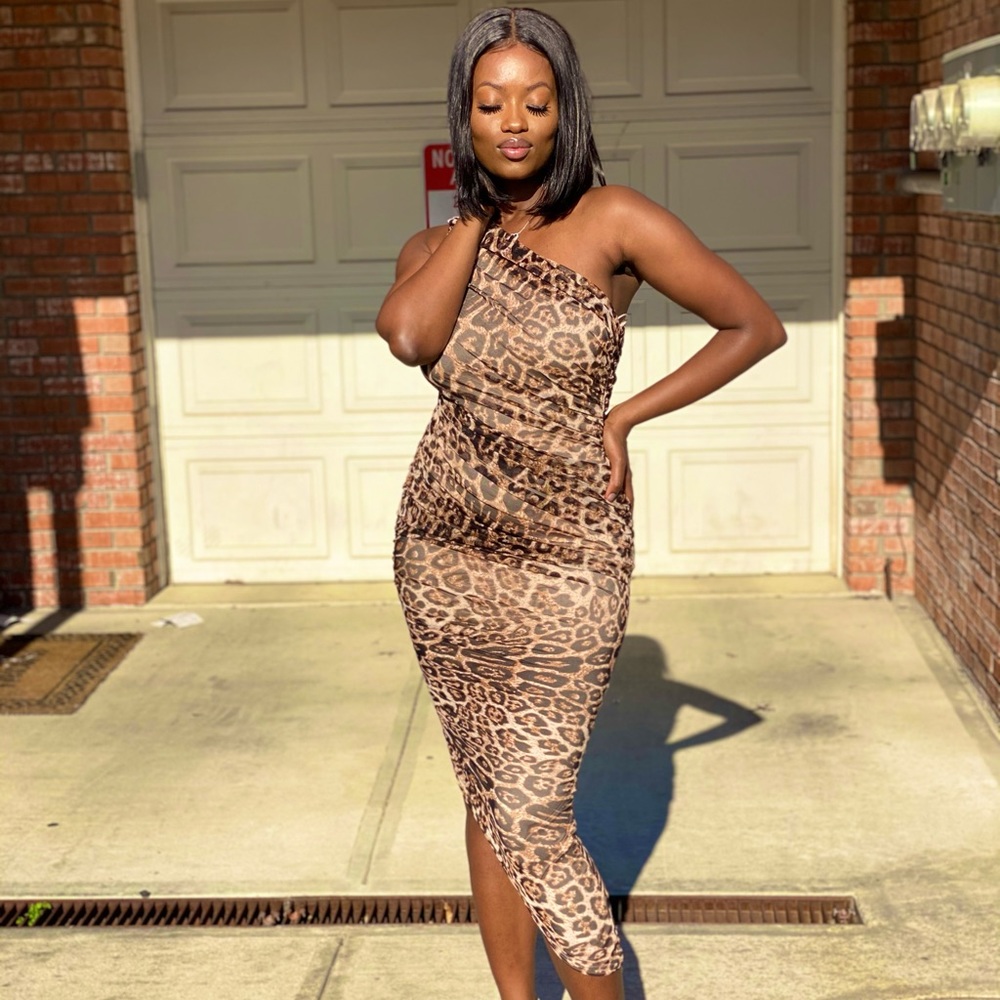 COPY - MAKE ME PURRR CHEETAH / LEOPARD DRESS ✨ - Picture 4 of 10